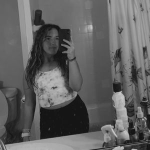 Meet your Posher, Ila